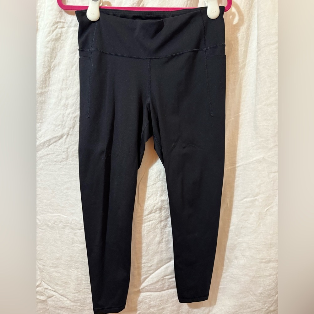 GAP Black GapFit Compression Leggings with Pockets!
